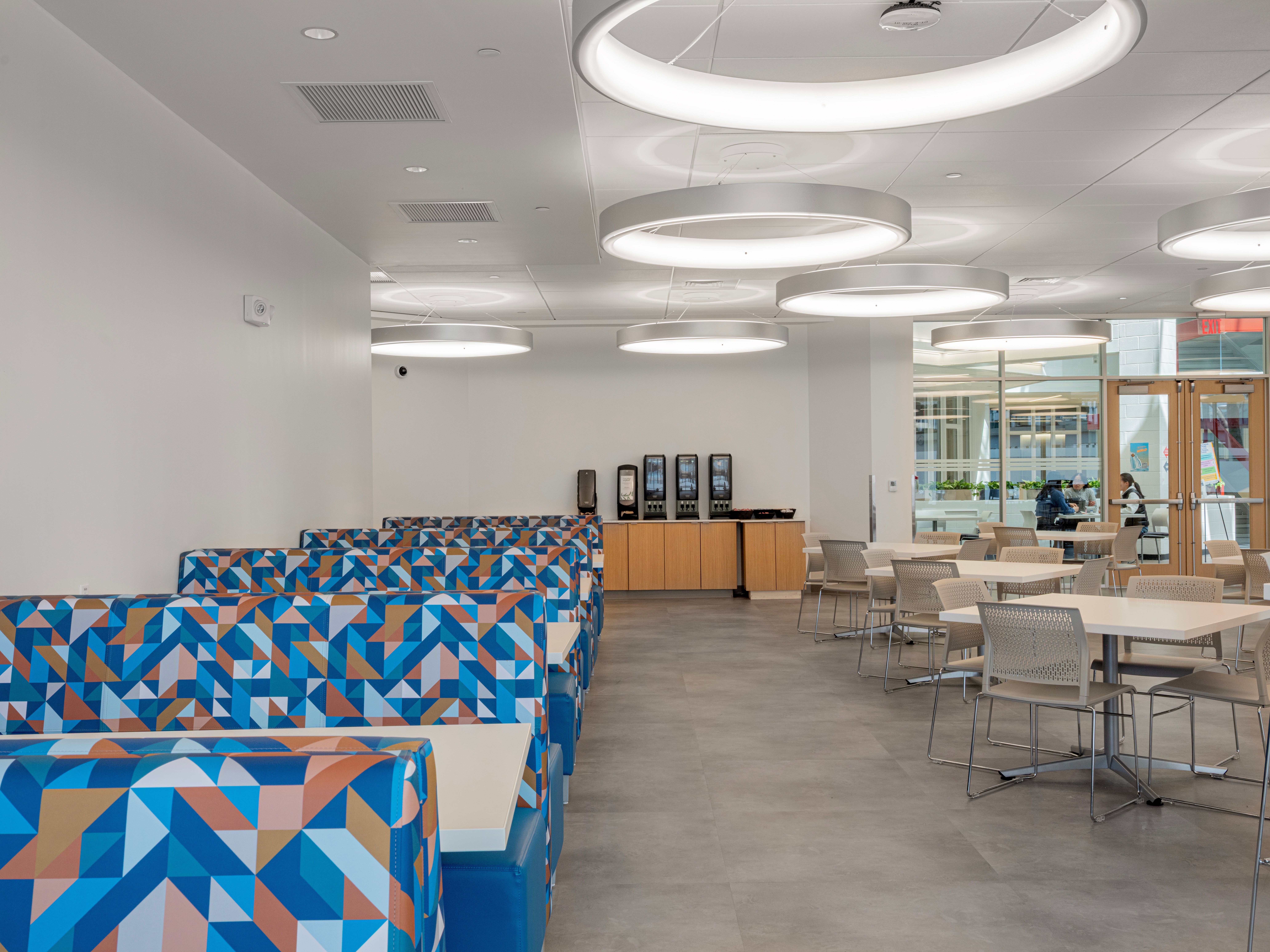 Bunker Hill Community College Cafe4  18  25  ©Keitaro Yoshioka 003
